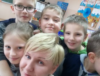 Światowy Dzień Przytulania w klasie Ib i IIIb